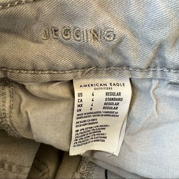 American Eagle Outfitters Super Stretch Ripped Jegging Jeans - Picture 8 of 13